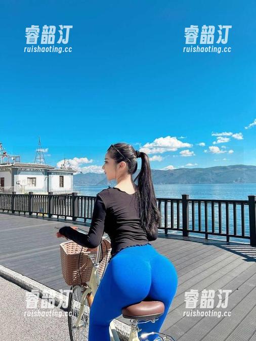 微密圈 - 120斤的小王同学的好心情福利，白白的图片扔给你！