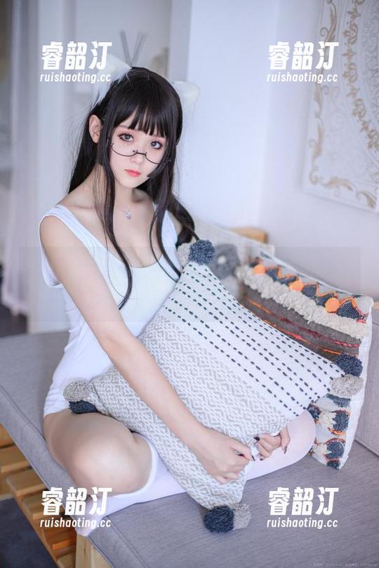 Akisoso秋楚楚女王图鉴：精选合集，跟随她的优雅步伐，你也能成为女王！