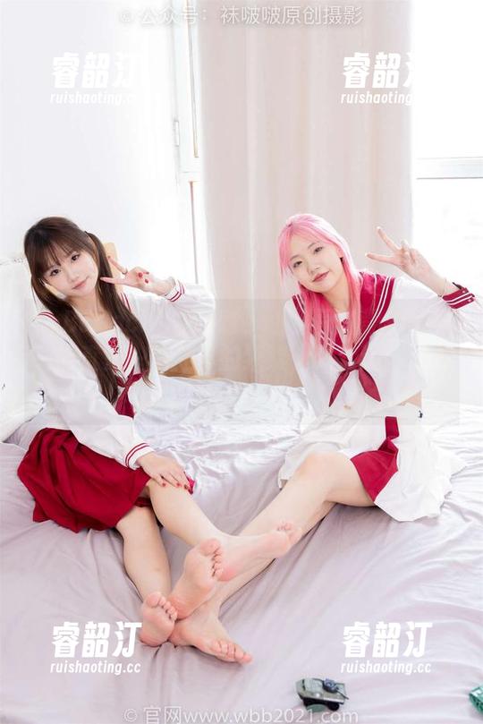 BoBoSocks袜啵啵-小甜豆 BoBoSocks袜啵啵 - 小甜豆的黑丝写真,简直是一场光影的狂欢,咋就这么迷人?