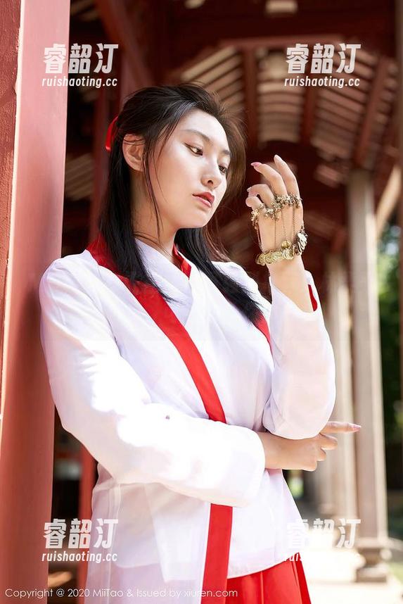 MiiTao蜜桃社-林柔柔 MiiTao蜜桃社 - 哥哥强烈推荐:林柔柔妹妹合集,可能会让你失心疯!