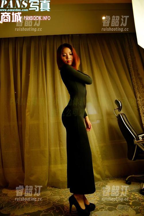 PANS写真 - 小玥的体操服原图：跃动也能这么可爱！