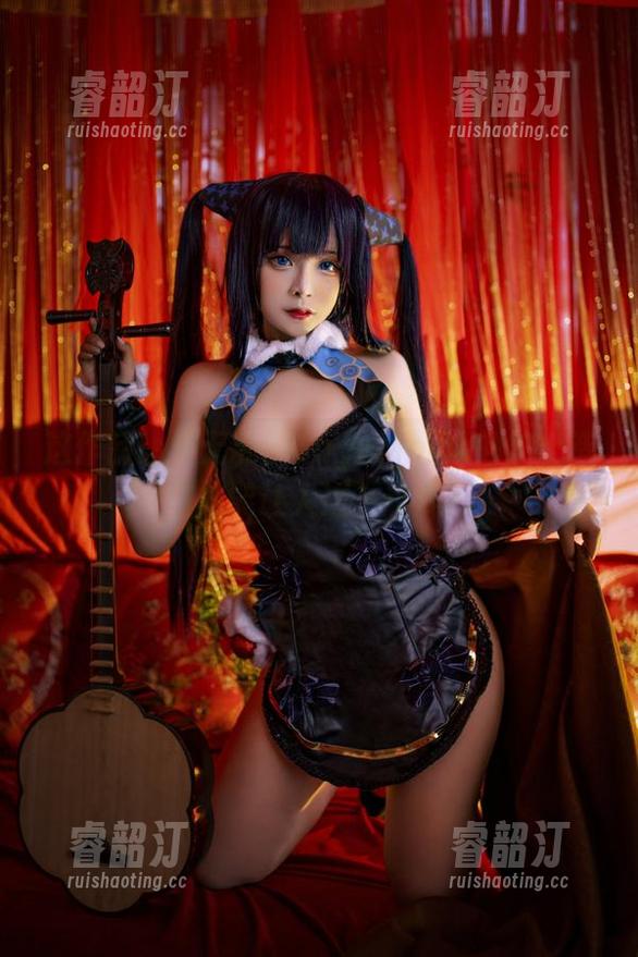 这作品让人无奈，SayoMomo的护士造型怎能让人这么想多？