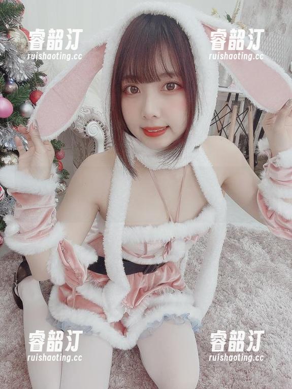 看Tomiko(とみこ)的旅拍，HD画质下的每个细节都无所遁形