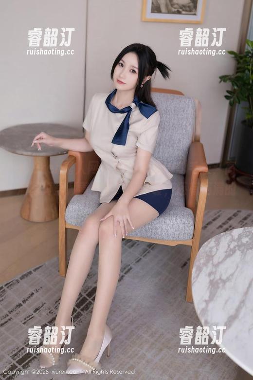 Xiuren秀人网 - Kikibaby的毛衣：高清写真里藏着的不只是保暖，还有满满的逗趣！