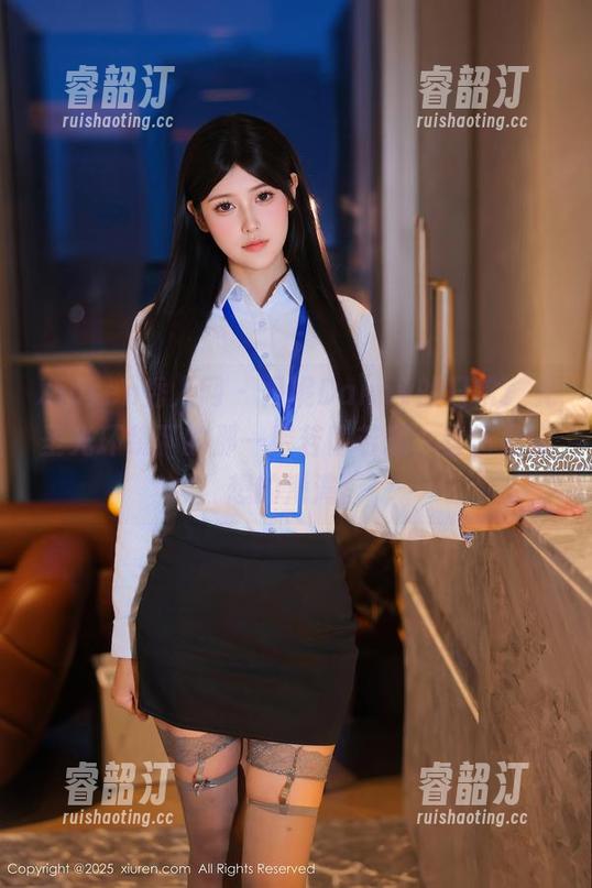 Xiuren秀人网 - 丹妮Danny的日常：无圣光环绕下的那一缕若隐若现，套图是妄想的港湾。