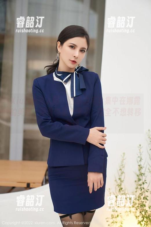 Xiuren秀人网 - 注意力完全集中在娜露的美脚，原图也是个宝贝，完全不想转移视线。