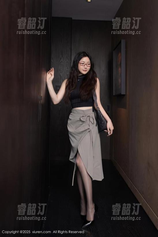 Xiuren秀人网 - 逛了一圈，徐莉芝Botty的裤里丝图片竟然让我怎么也不想关掉