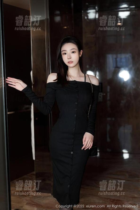 Xiuren秀人网 - 从未见过这种长腿资源，陈念灵Vickyao到底吃了什么长大？
