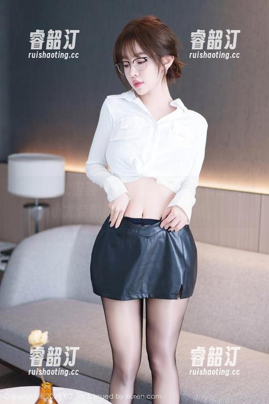 YouMi尤蜜荟-小尤奈 YouMi尤蜜荟 - 运动也可以有这样的美,小尤奈的更新让人无话可说。