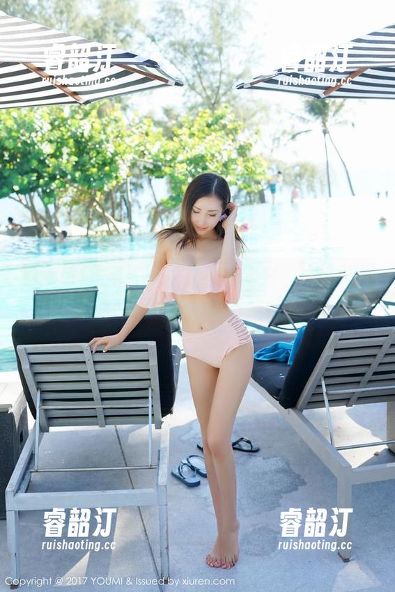 YouMi尤蜜荟 - 黄歆苑的写真，妹妹可不是你想的那样，快来下载找乐子。