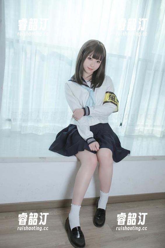每个情人节都要轻松，并通过asagiriai(爱ちゃん)的高清睡裙壁纸嗨翻！