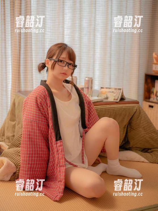 nagisa魔物喵 肉丝日记:nagisa魔物喵的美图图集,真得有那种“好想多看几眼”的效果!