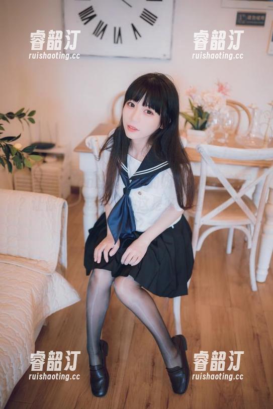 精选usejan蓝蓝与她的奶味软糖，效果？让你不禁想问：她这是在吃糖还是在拍戏？