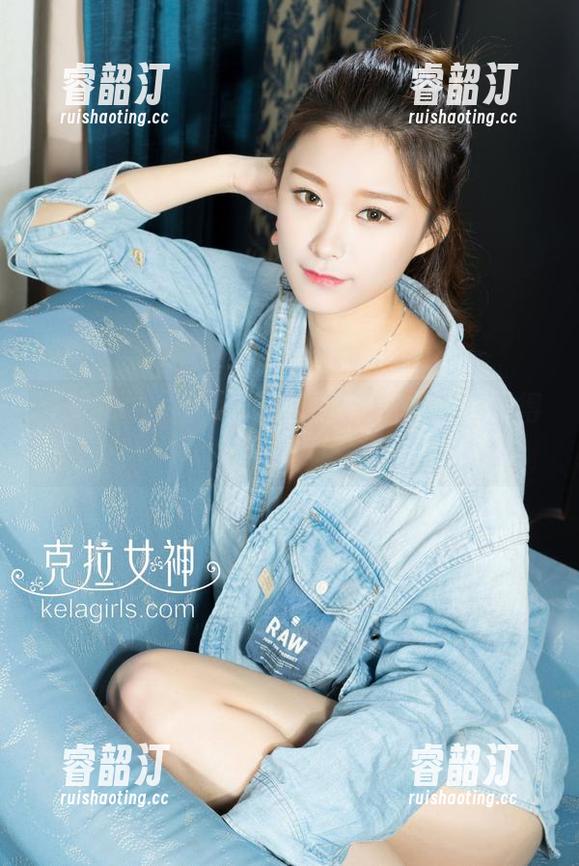 克拉女神 - 妮子的空姐图包：字面上飞得比你高！