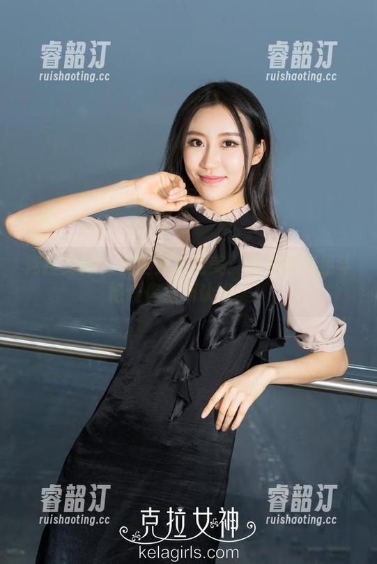 克拉女神 - 无圣光也能美：舒彤的双足斗艳让你重新认识美！