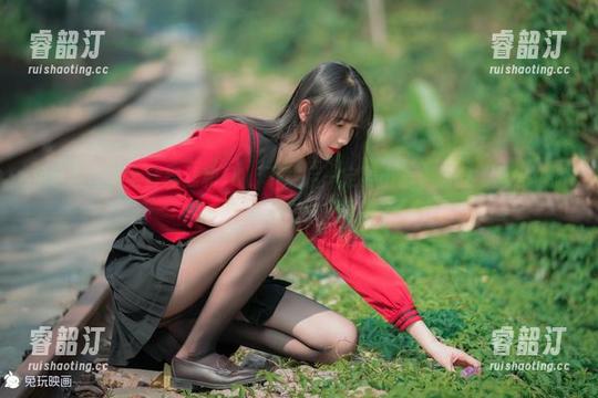兔玩映画 兔玩映画的全套黑丝和JK,下载后一定要小心,别被‘画风’搞晕了!