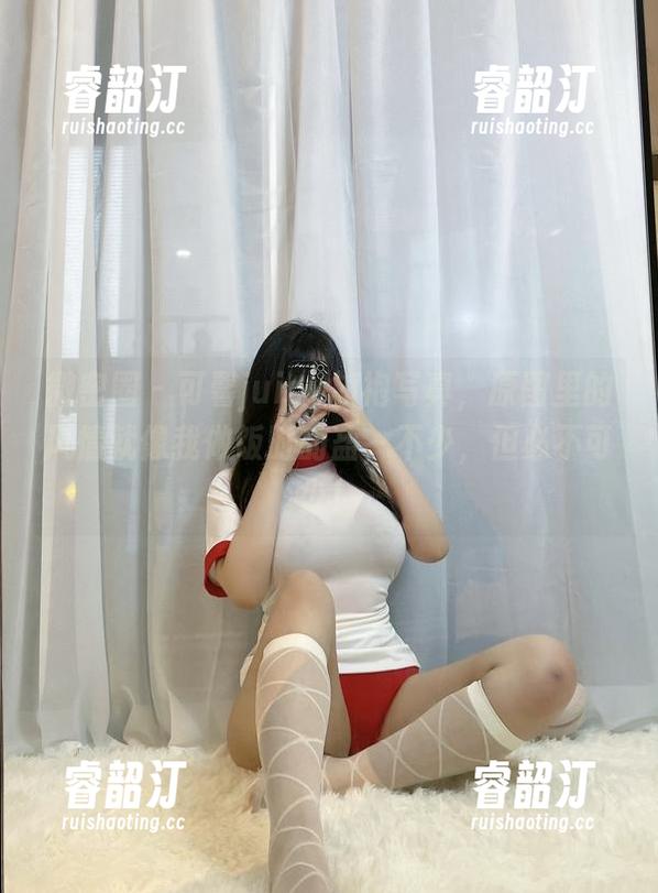 微密圈 - 可馨juicy旗袍写真，原图里的风情就像我做饭时的盐，不少，但必不可少！