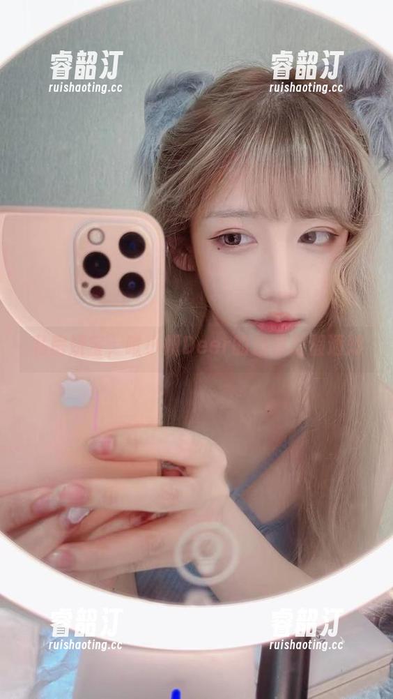 私房妍宝，啾小妍Deer的提前放假通知