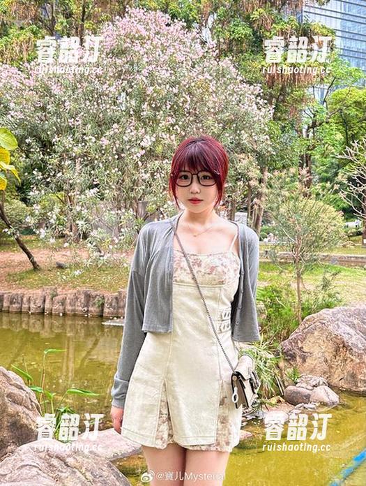 宝儿mysterial 图集中,宝儿mysterial穿起体操服,一种青春的活力扑面而来。