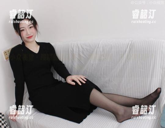 小众视觉 - 嘤嘤的浴缸遐想：图册现场，不如咱们开个派对？