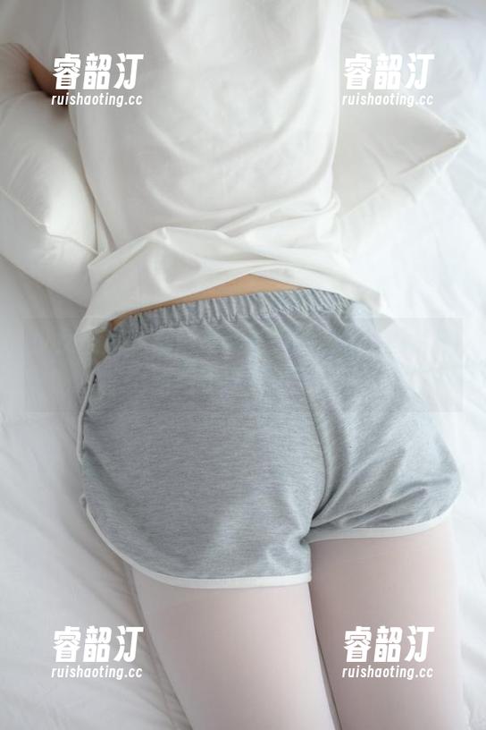少女秩序-千澄 少女秩序 - 别随便翻千澄的自拍,图片更新后我忍不住了!