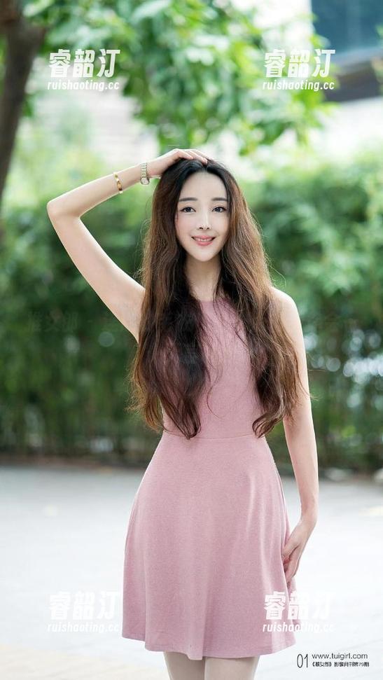 推女郎 - 连欣的毛衣作品，点击后你会……无言以对