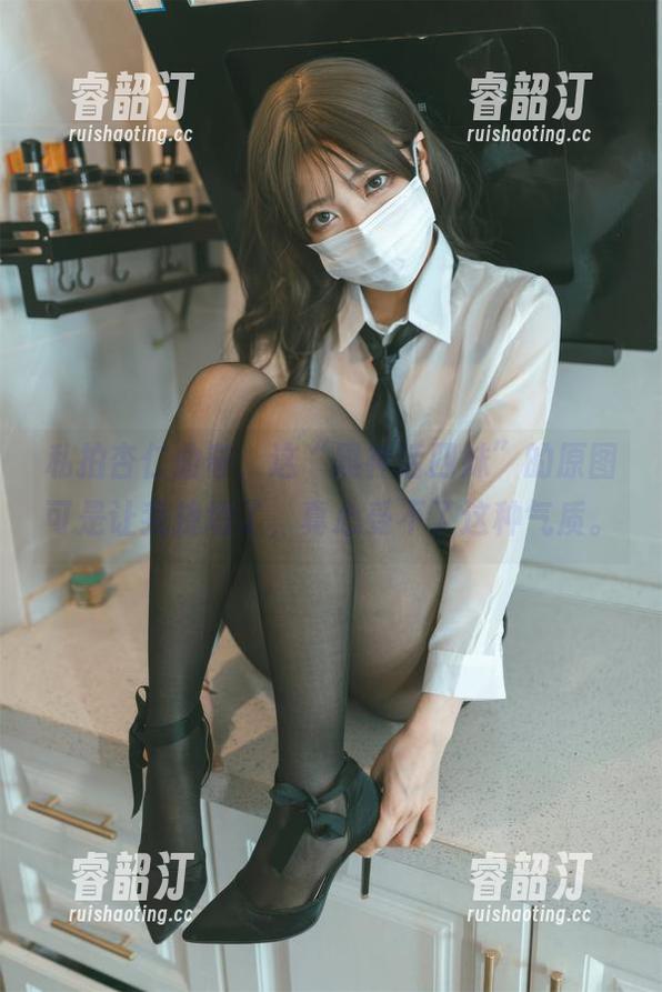 私拍杏仁曲奇，这“黑神话四妹”的原图可是让我挠墙了，真心受不了这种气质。