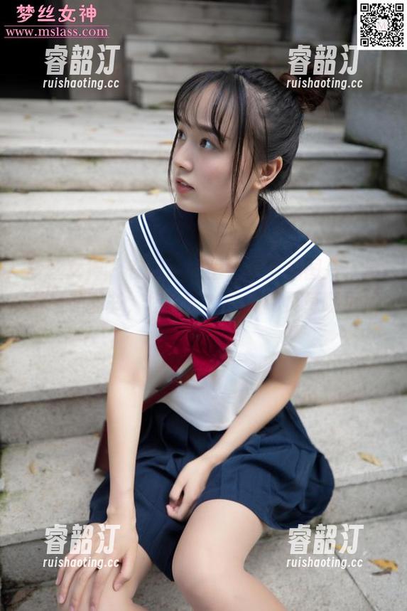 梦丝女神-王娇娇 梦丝女神 - 在海边,王娇娇私拍图片,感觉像在翻书,你说啥?翻到哪页算哪页很抓狂~
