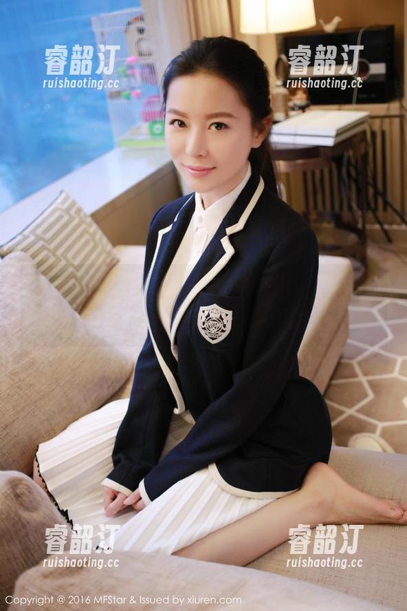 模范学院 - 柳侑绮Sevenbaby——校园里的“风景”，图片里绽放的青春啊