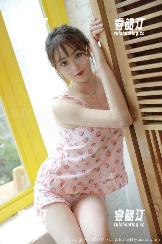 模范学院-美七Mia 模范学院 - 勾小手,带你看美七Mia最新女仆作品集,不看会后悔哦!