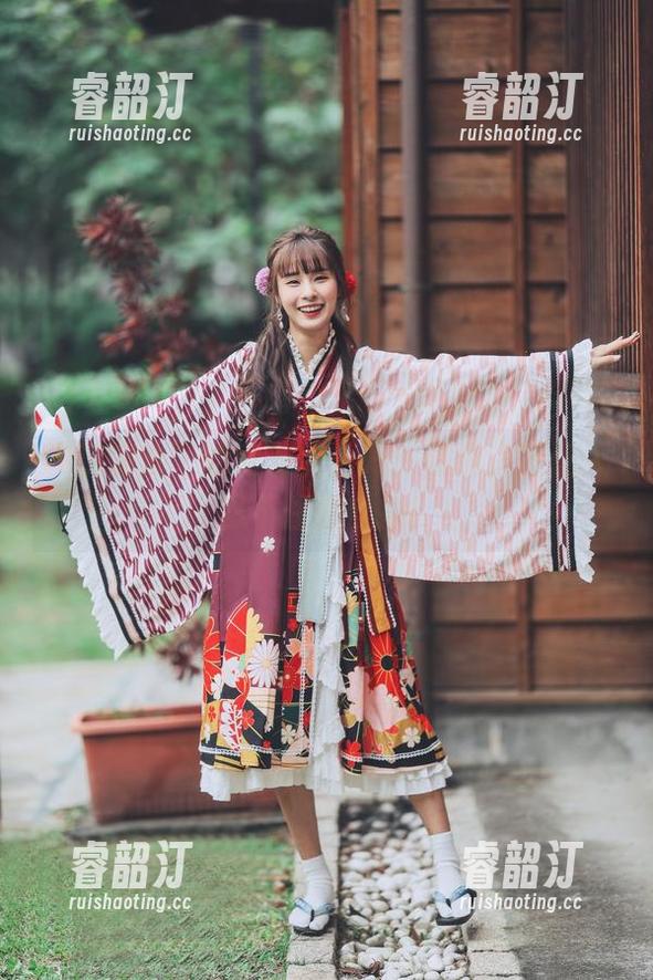 “泥泥汝”的女友大公开：高清美图让人忍不住想自拍！