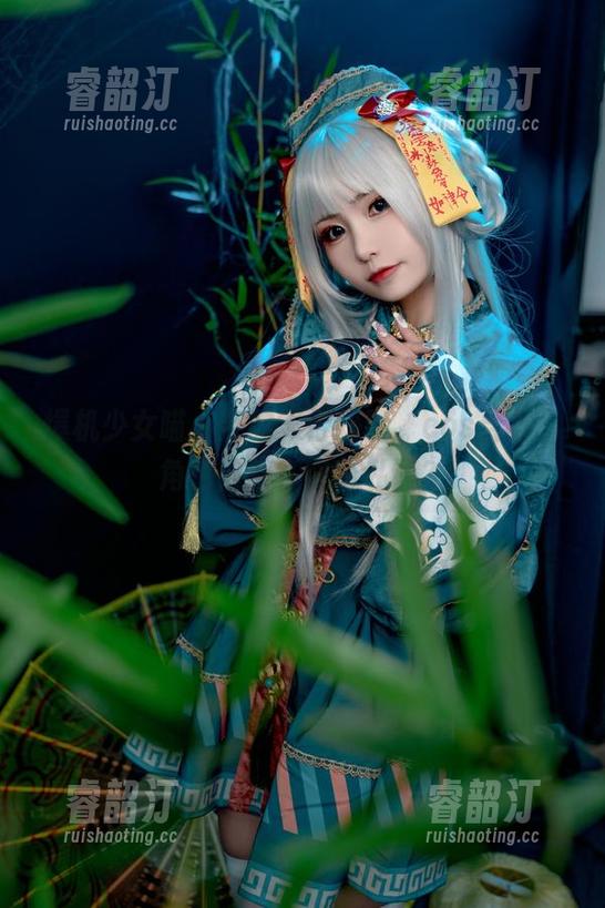 爆机少女喵小吉 爆机少女喵小吉的天台探险,cos合集,角色们都在窃窃私语?