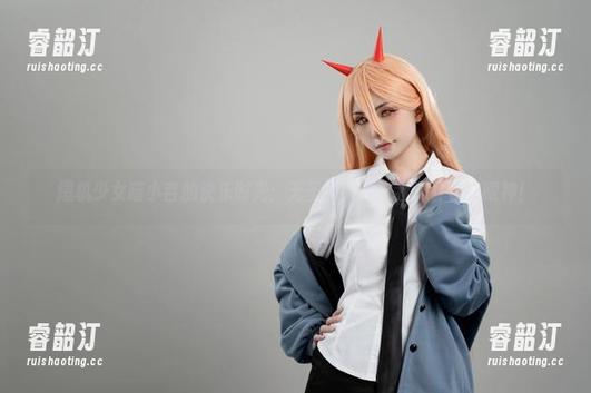 爆机少女喵小吉的快乐时光：无圣光大片，我的食物有眼神！