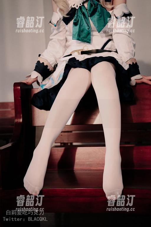 白莉爱吃巧克力 在线漂流:白莉爱吃巧克力,她的甘雨也太适合我这个小迷妹了吧?