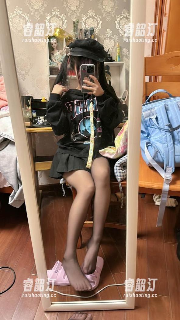 神沢永莉写真，肉丝般的细腻，烘托出个性和力量。