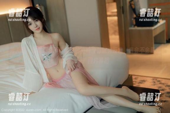 秀人网-周周不吃香菜 秀人网 - 要是周周不吃香菜的旅拍没有这么反常,我会不会更爱这些资源?图片真相