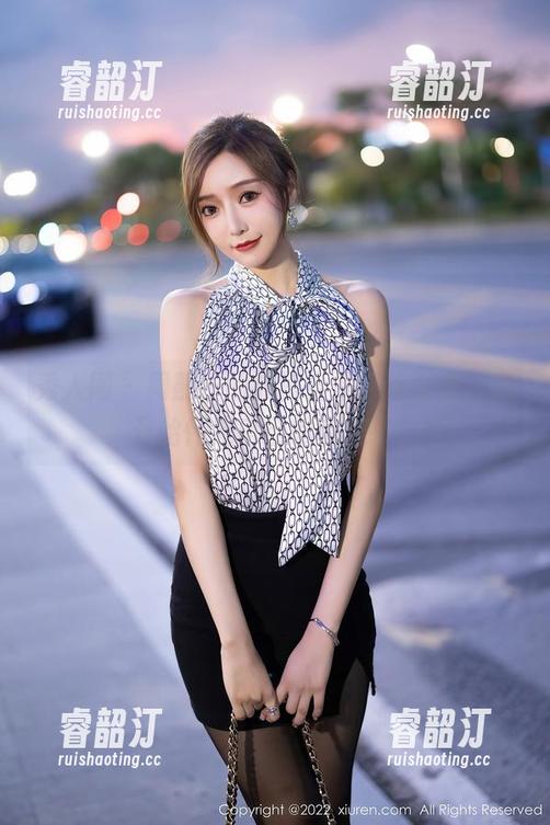 秀人网 - 周慕汐的旗袍合集，这么美，我开始怀疑自己的审美了。