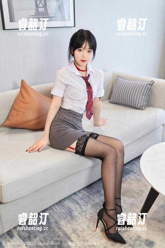 秀人网-媃柔rourou 秀人网 - 媃柔rourou双人图包,免费领走,这会不会是个“大坑”?