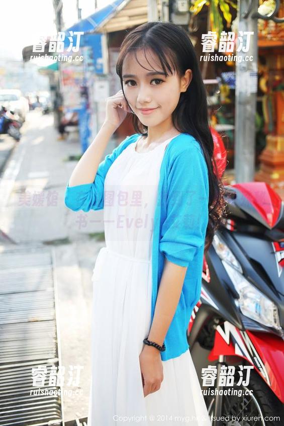 美媛馆 - 在这图包里，找到了一位特殊秘书——Evelyn艾莉！