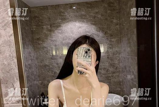 脸红Dearie 微密圈 - 呃,脸红Dearie的女孩图集,显然我对‘只看一眼’说了谎!