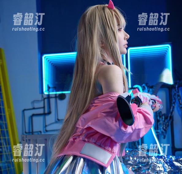 大家快来看！雯妹不讲道理的网盘写真，裤里丝让我眼前一亮！