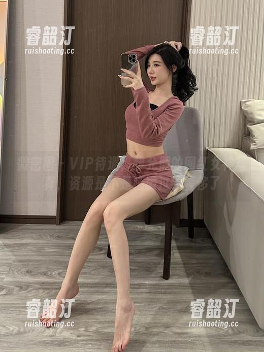 微密圈 - VIP待遇！黎允熙的网红女神写真，资源是不是稍微过于奢侈了